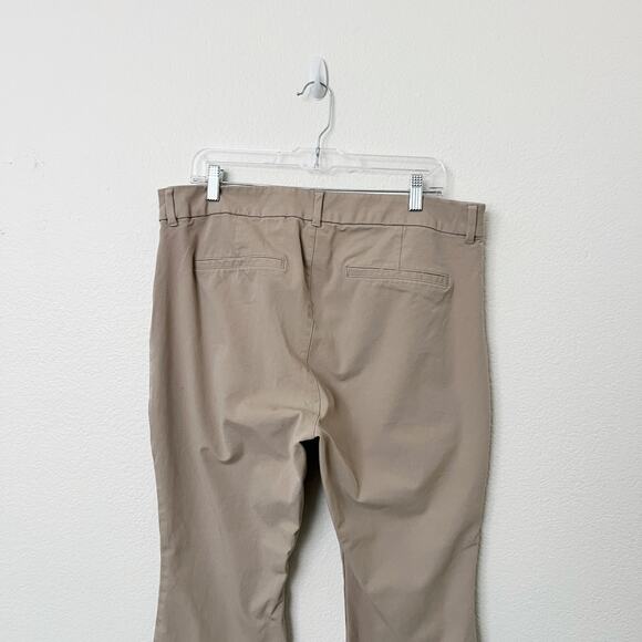 [Old Navy] Mocha Taffy Tan High Rise Pixie Flare Pants Stretch Work Career Sz 16 - Picture 8 of 11
